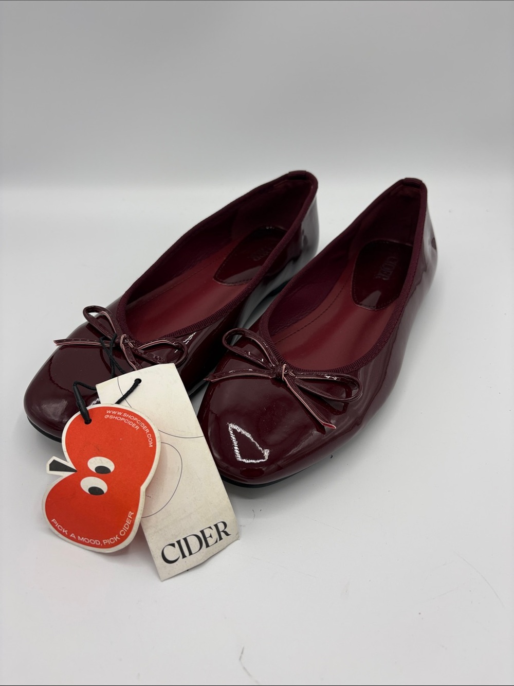 Cider Women's Burgundy Patent Bow Ballet Flats